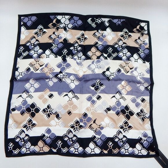 BCBGMaxazria Black White Geometric Design Silk Print Scarf Machine Edge 24 Inch - Picture 1 of 5